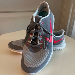 NIKE TRAINING Shoes